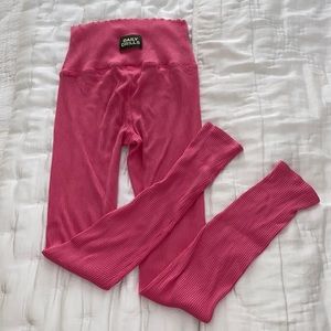 Daily Drills ribbed drills in PINK